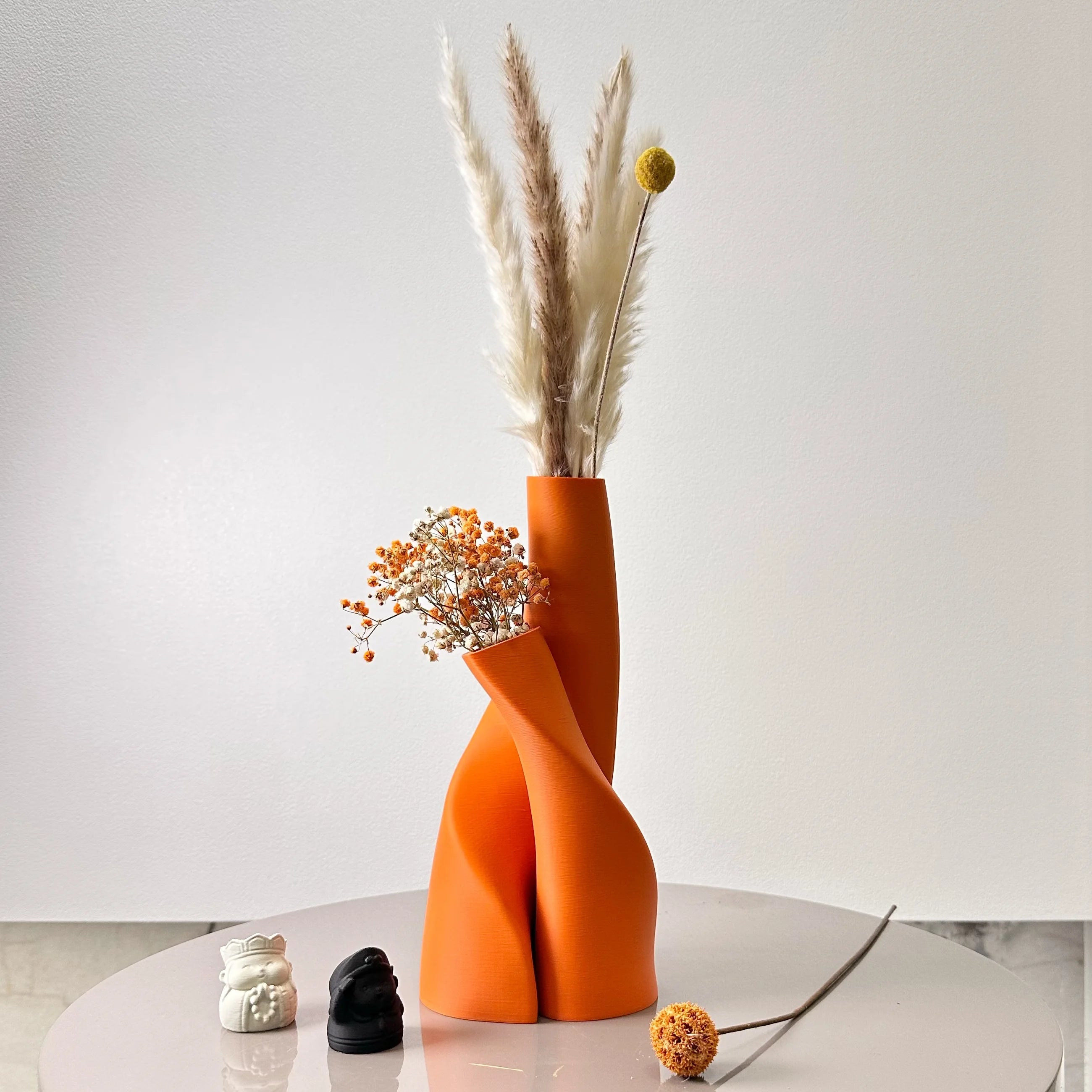 Harmonious Sculpture Vase Set