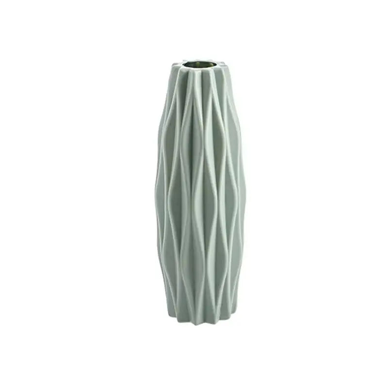 Sleek Nordic Solo Vase